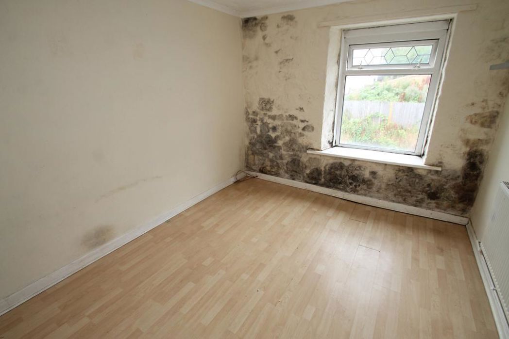 Property image 13 of 19