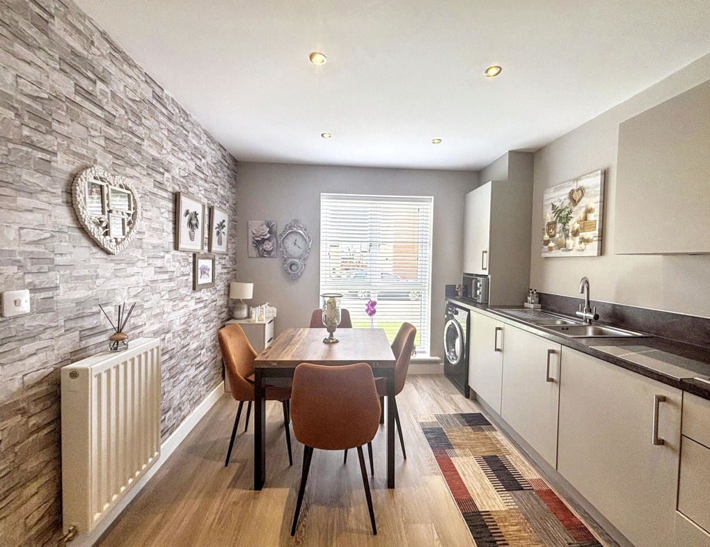 Another Kitchen Image