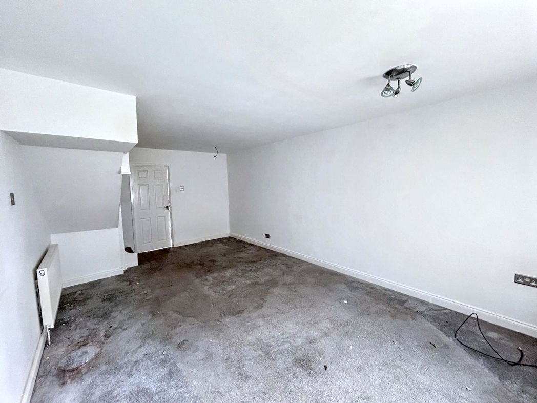 Property image 2 of 22