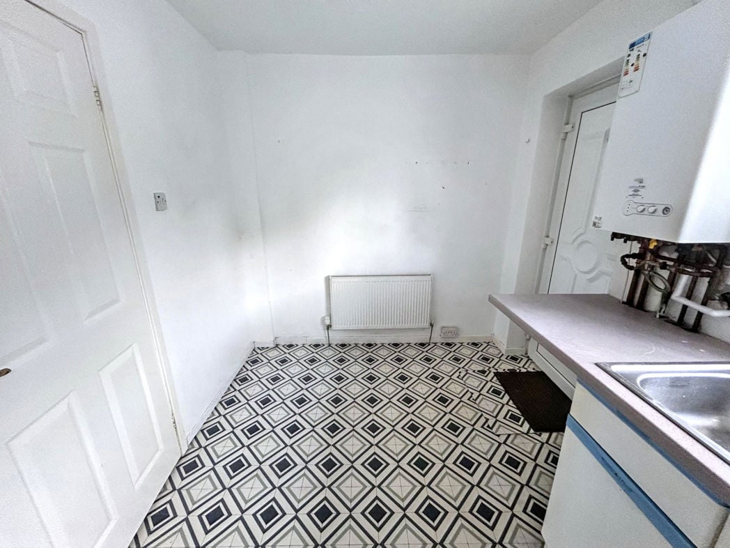 Property image 10 of 22