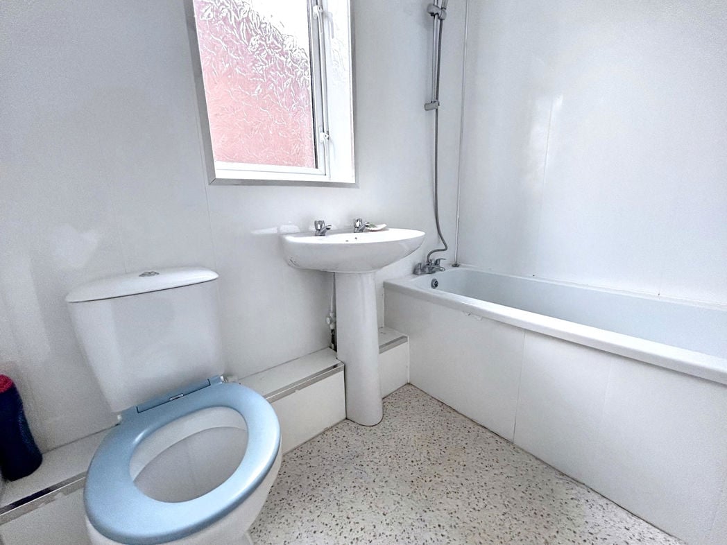 Property image 17 of 22