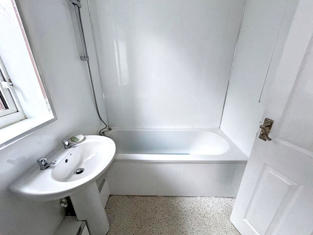 Property image 18 of 22
