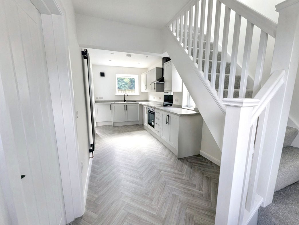 Entrance/Kitchen