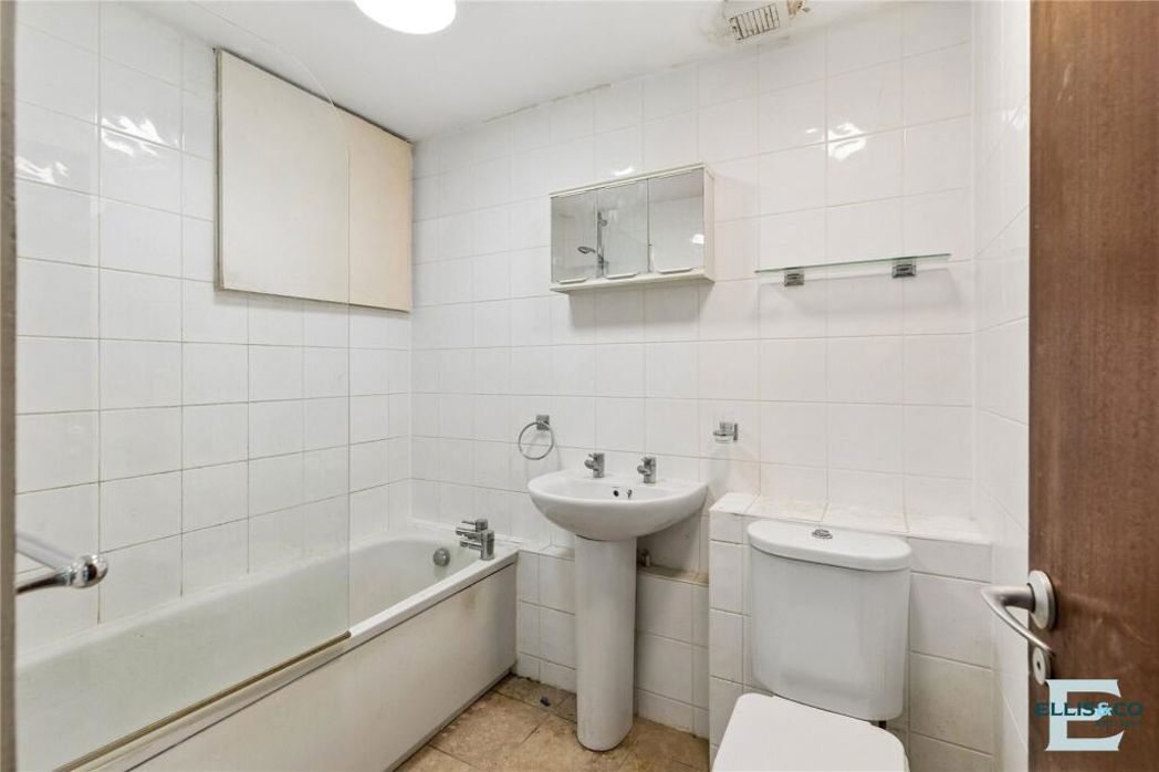 Property image 10 of 20