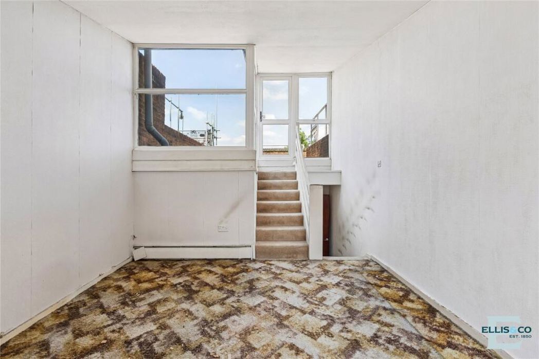 Property image 11 of 20