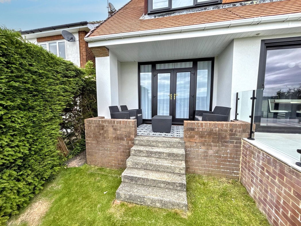 Property image 24 of 27
