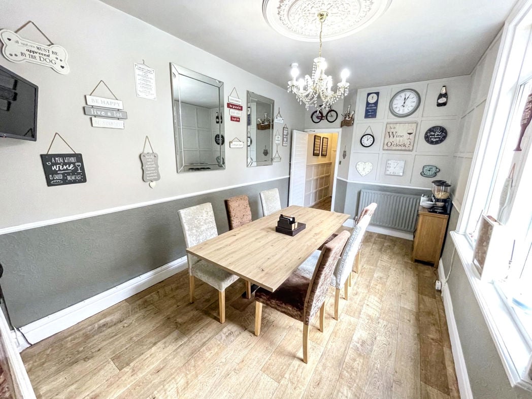 Breakfast Room
