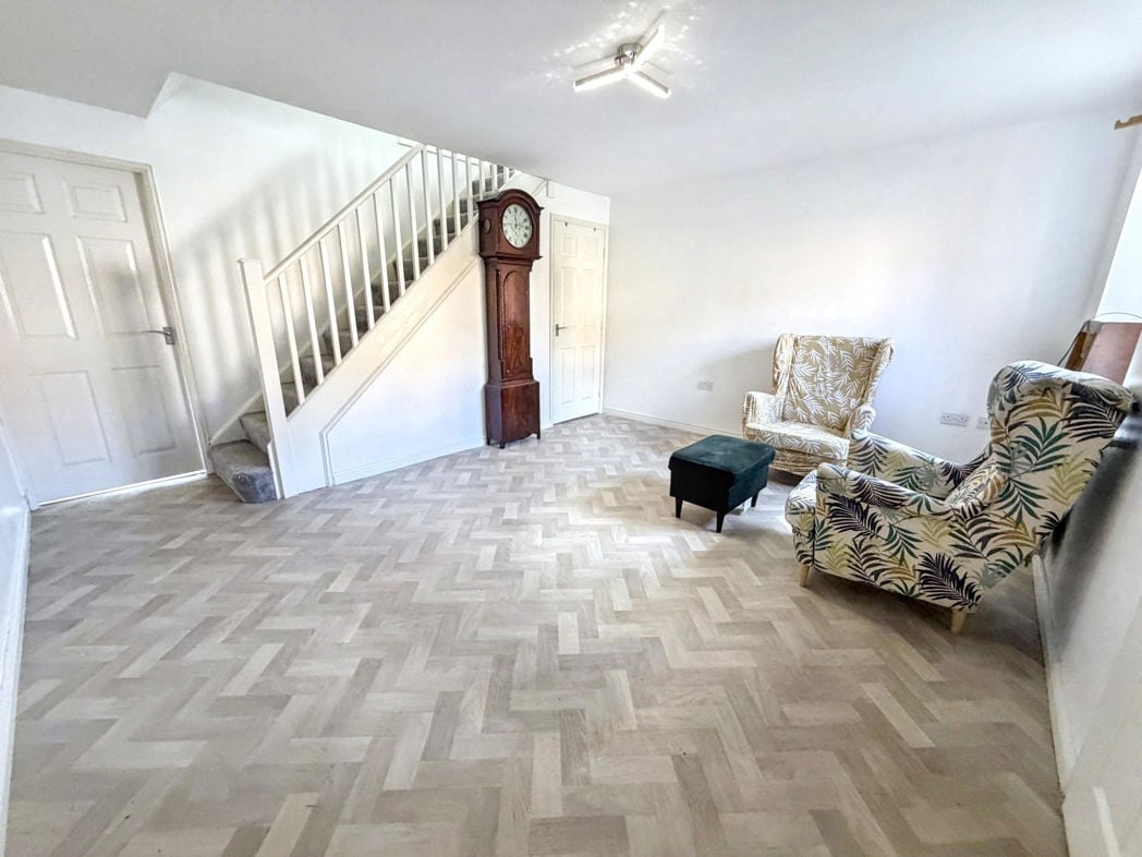 Property image 2 of 20
