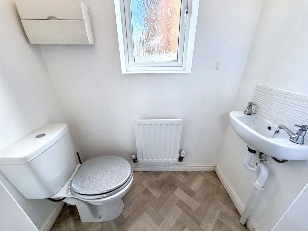 Property image 10 of 20