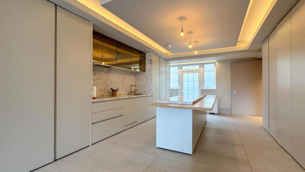Property image 5 of 21