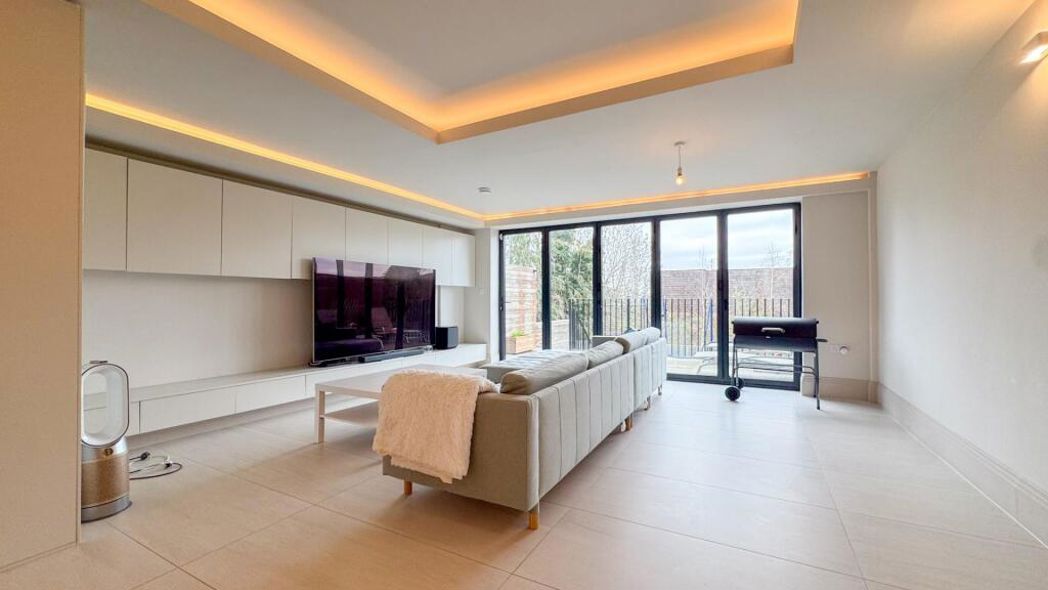 Property image 7 of 21