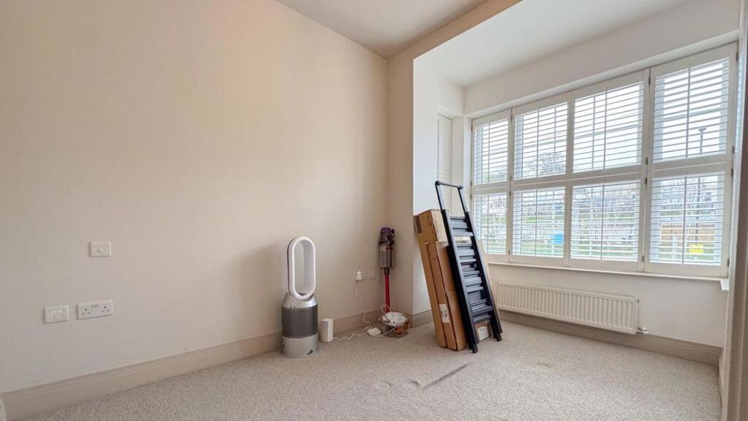Property image 15 of 21