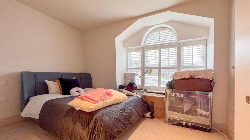 Property image 17 of 21