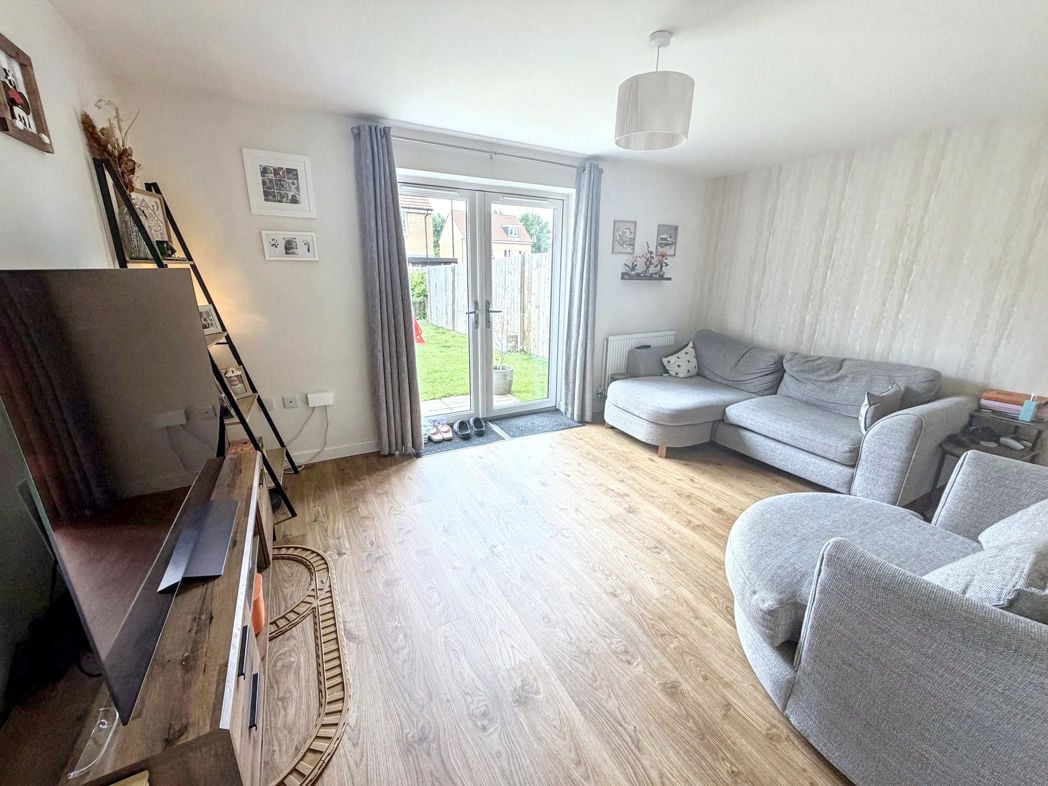 Property image 2 of 22