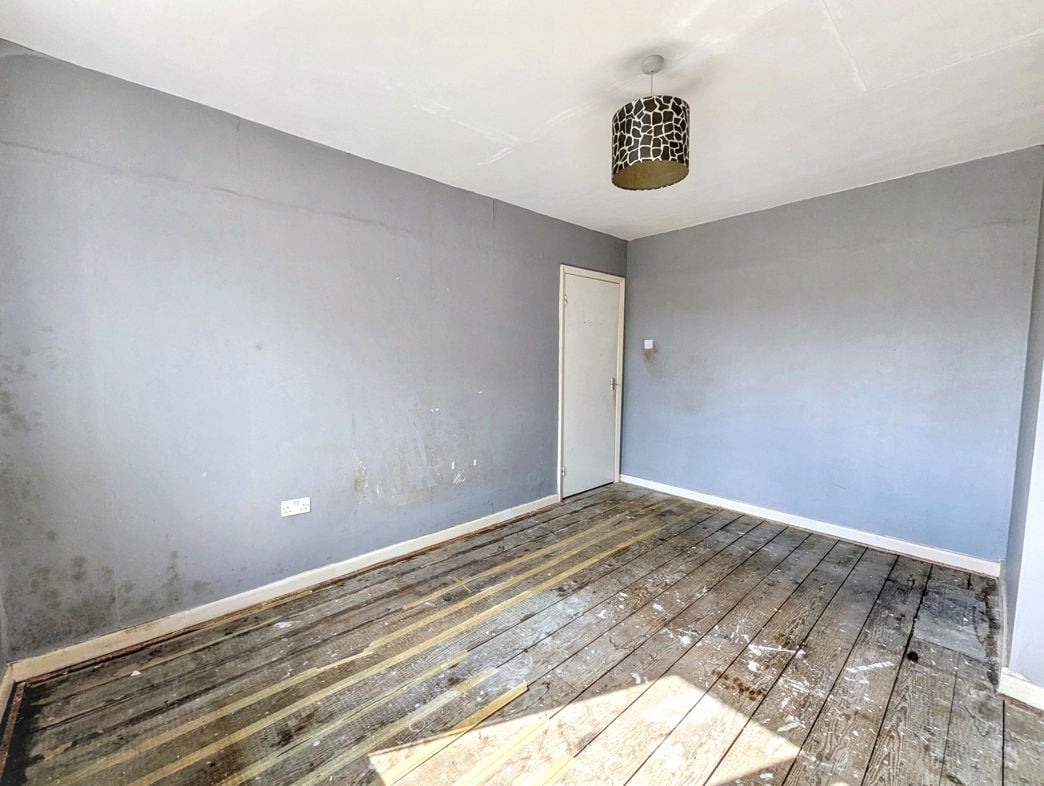 Property image 13 of 23