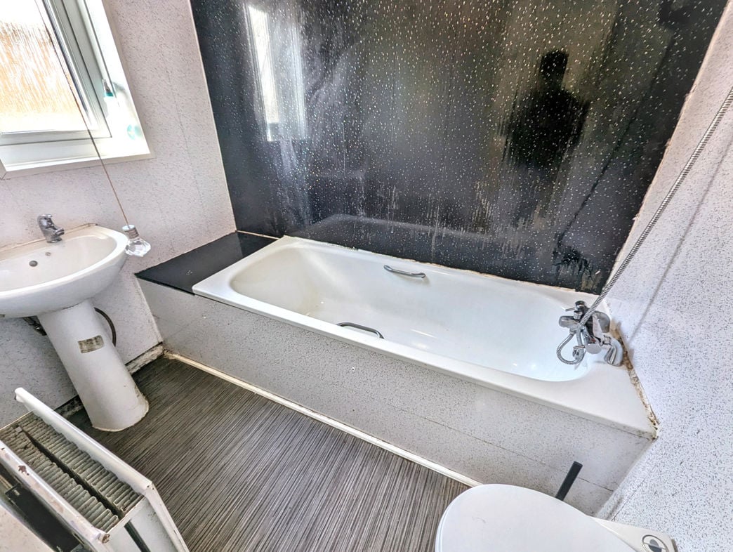 Property image 18 of 23