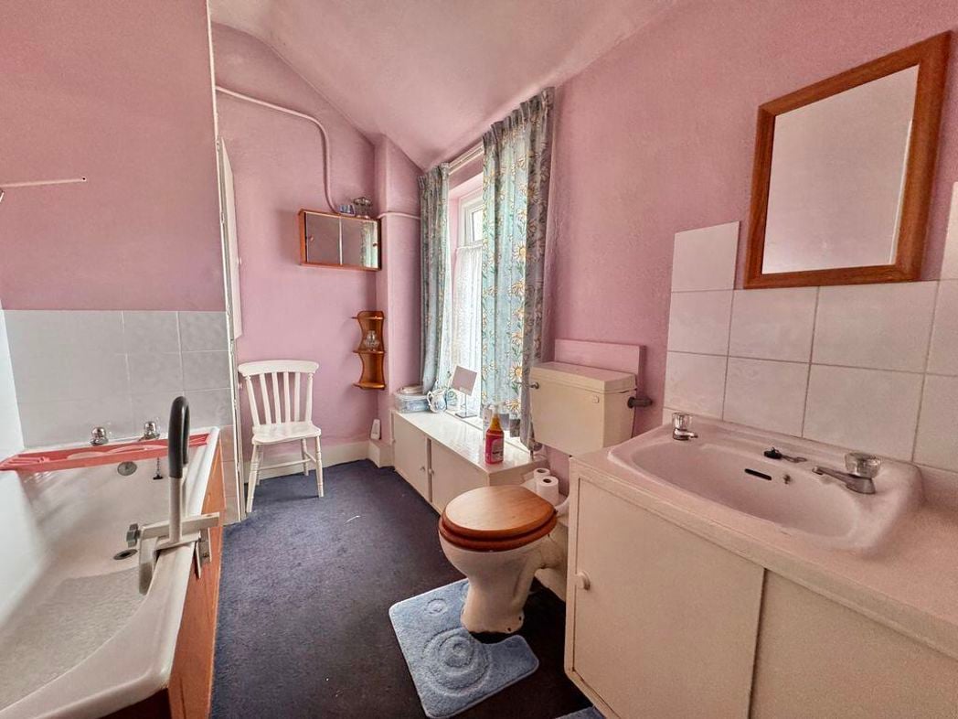 Property image 13 of 15
