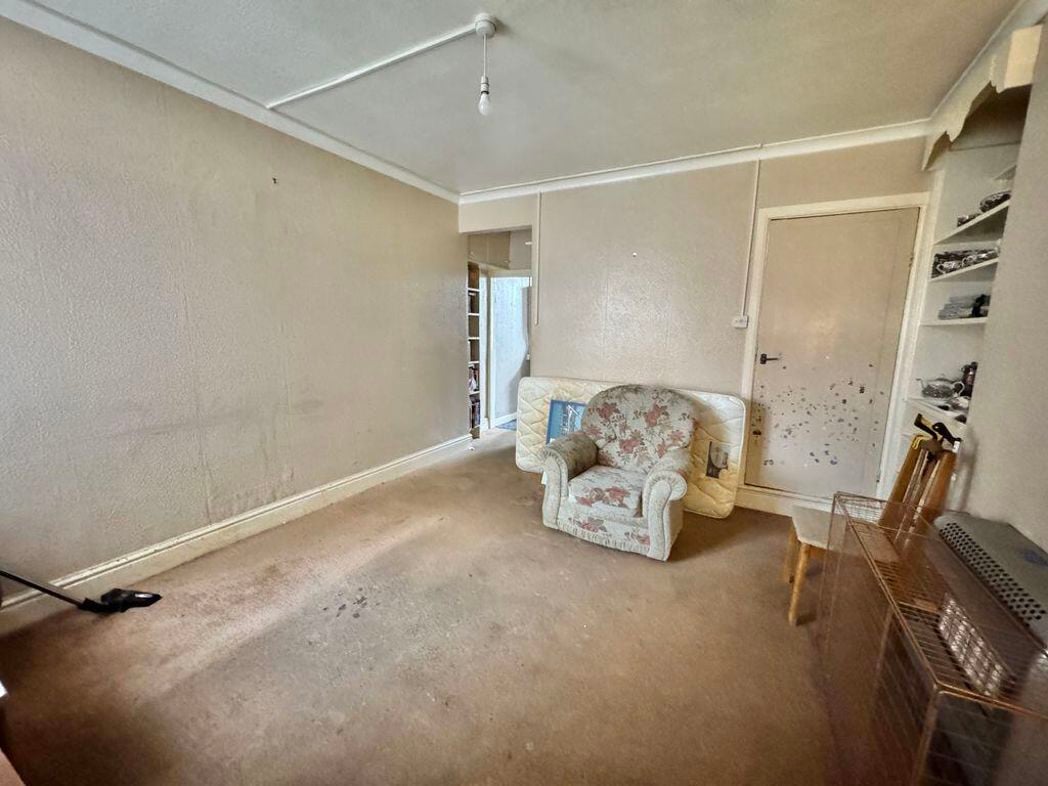 Property image 4 of 15