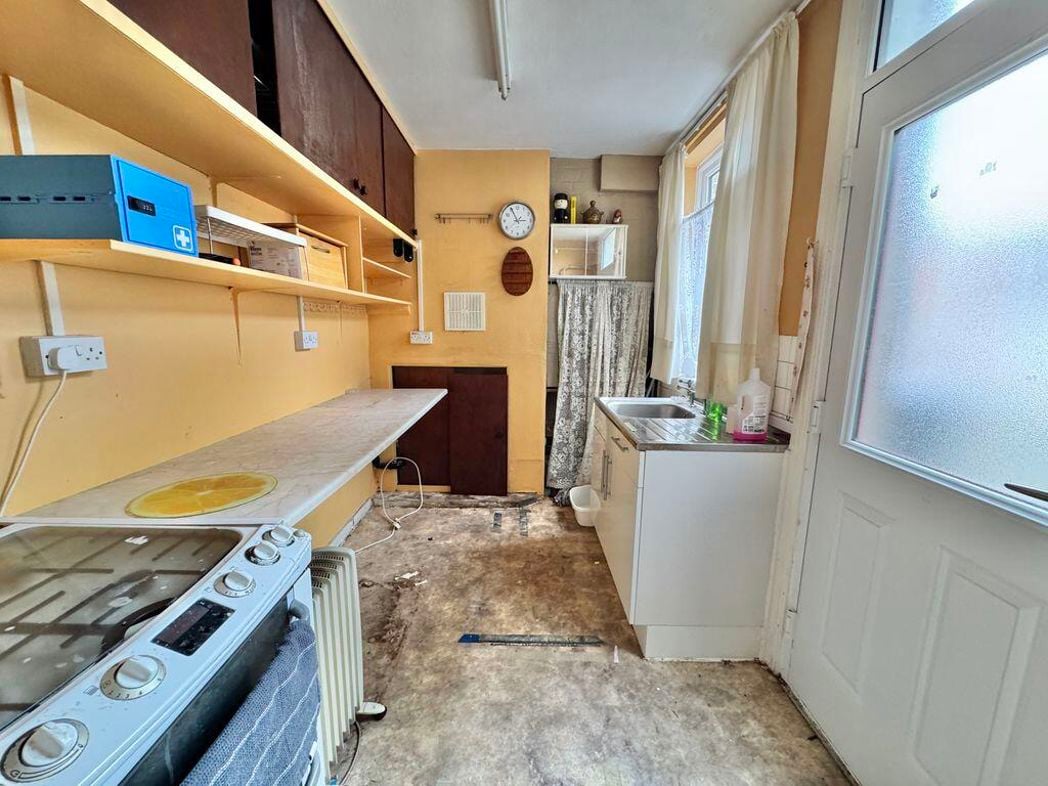 Property image 6 of 15