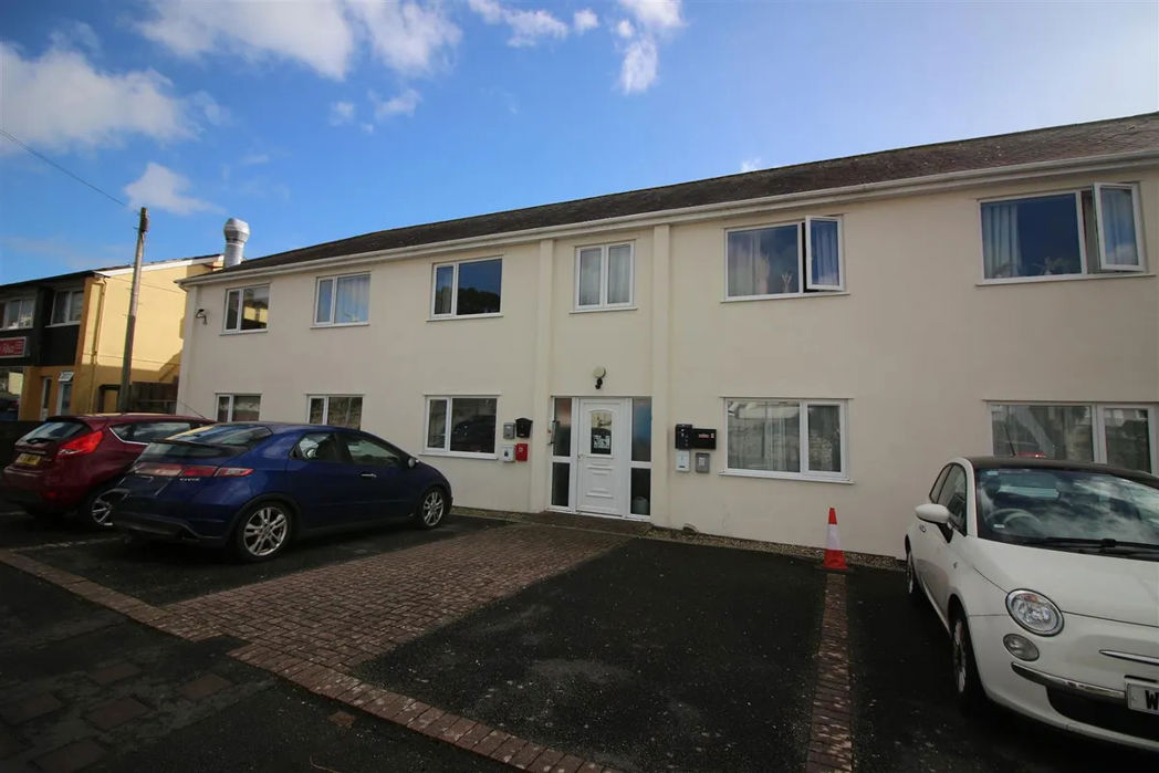 Property image 1 of 8
