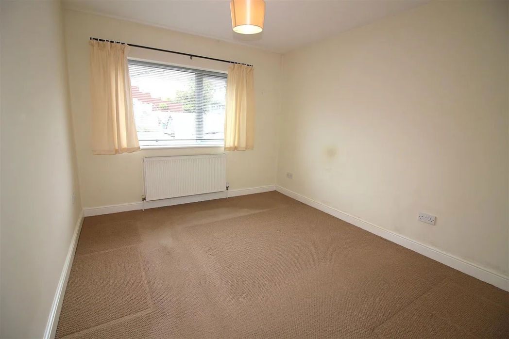 Property image 7 of 8