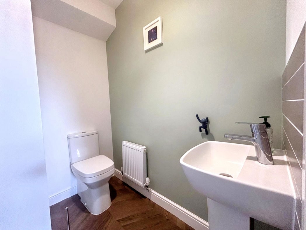 Property image 6 of 16