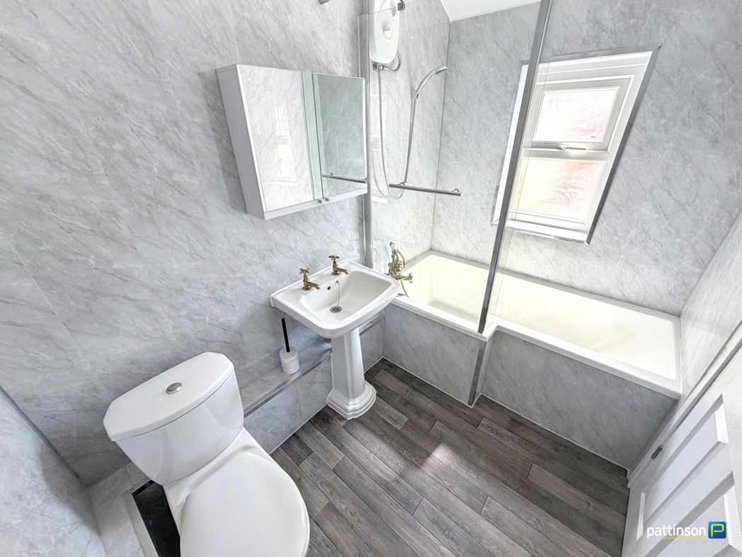 Property image 3 of 13