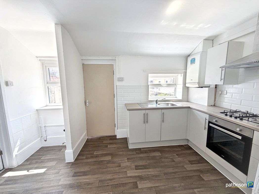 Property image 6 of 13