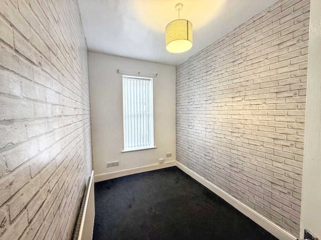 Property image 7 of 8