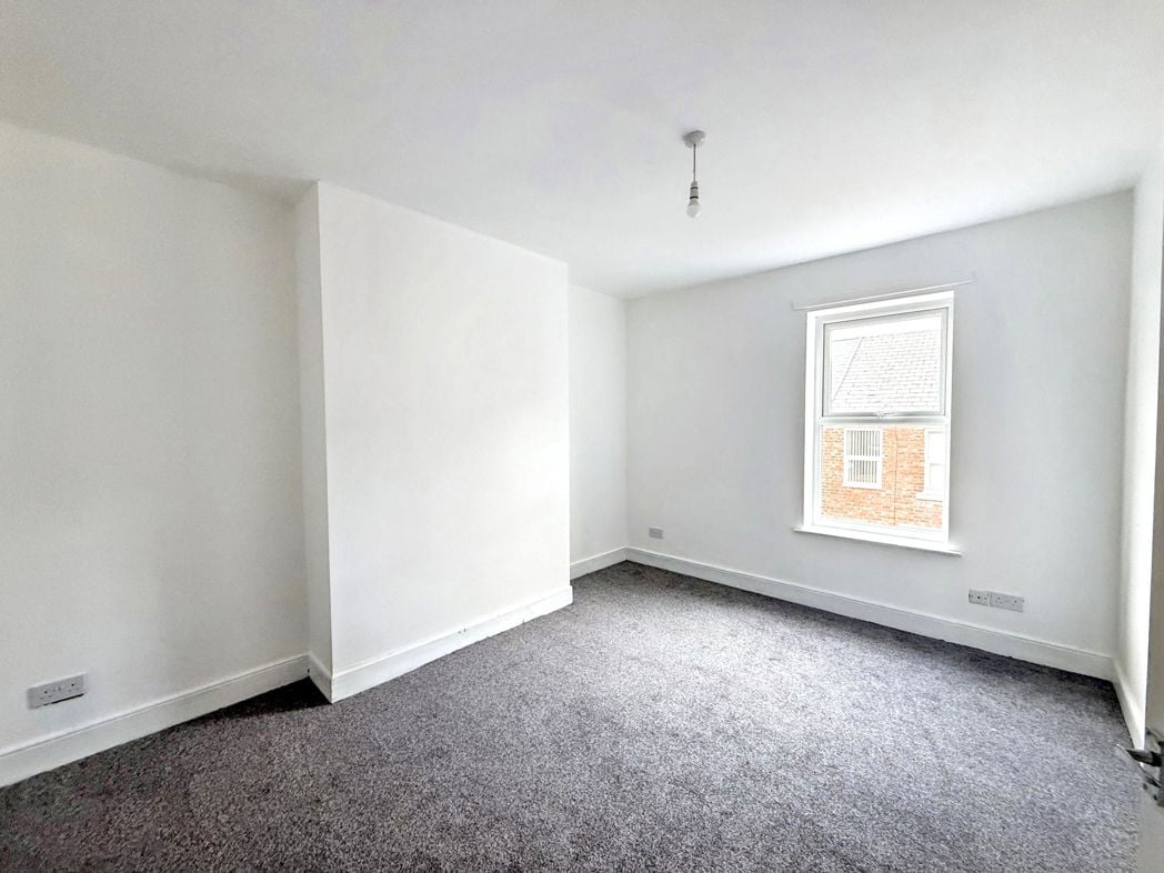 Property image 6 of 8