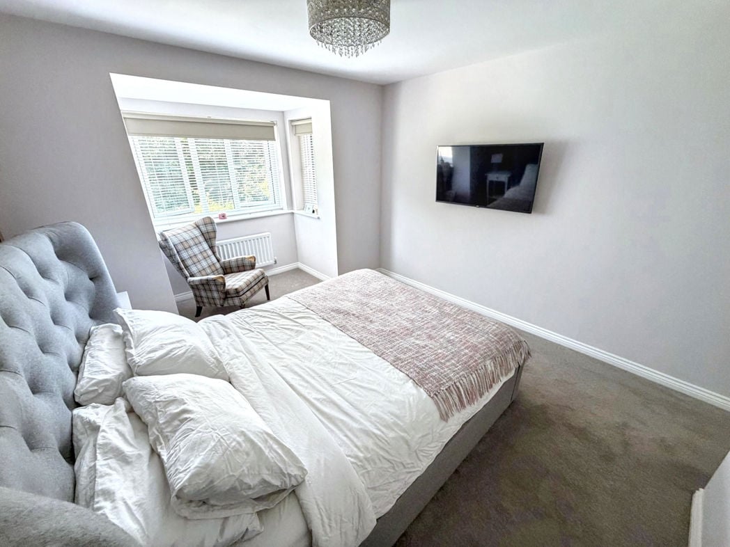 Property image 19 of 34