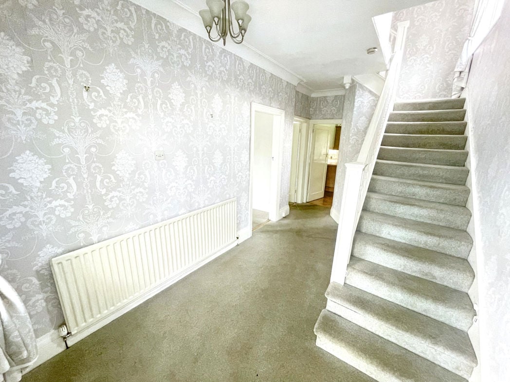 Property image 2 of 13