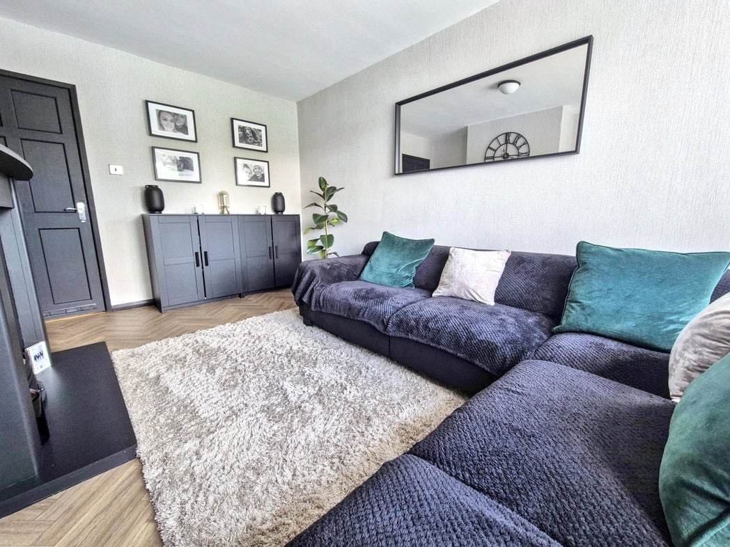 Property image 6 of 18