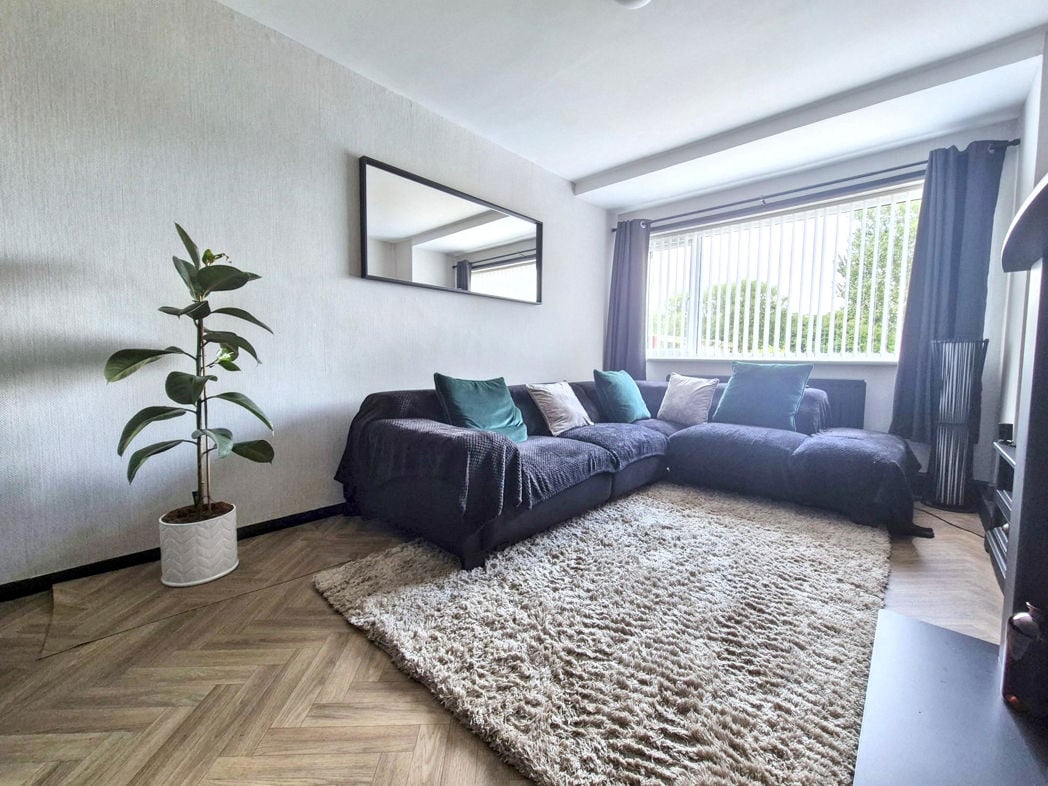 Property image 5 of 18