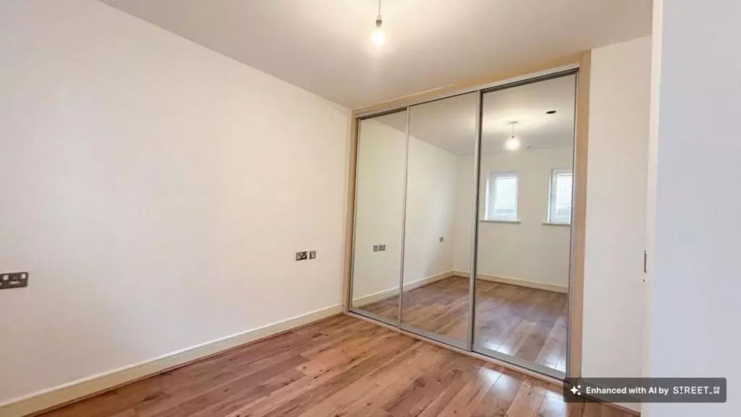 Property image 11 of 12