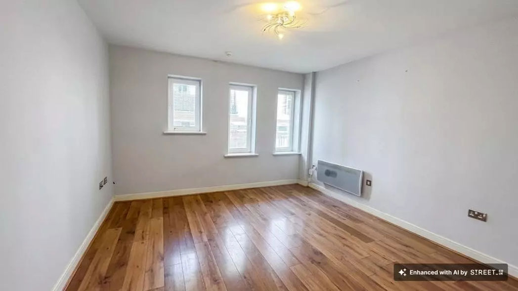 Property image 3 of 12