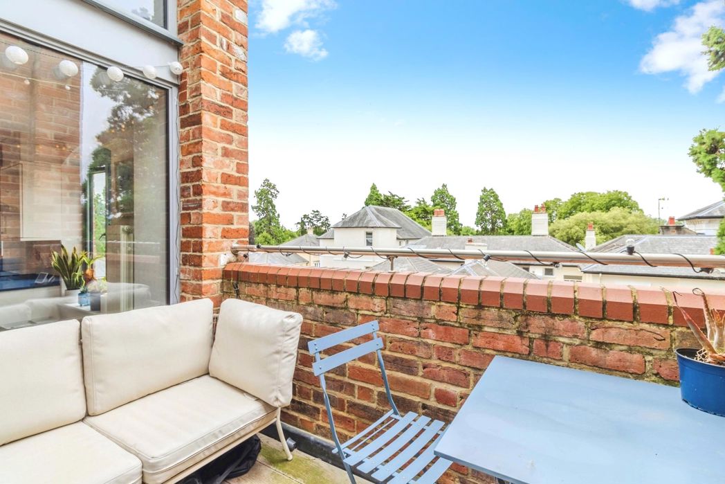 Property image 16 of 26