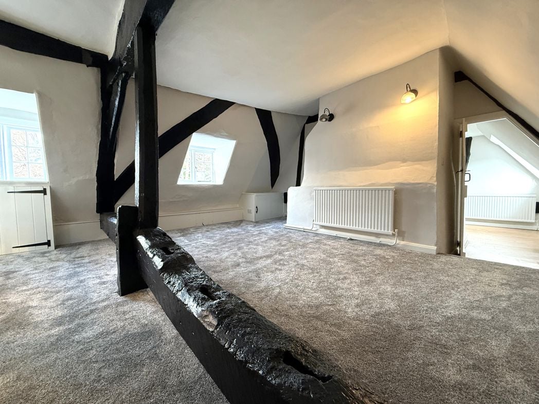 Property image 2 of 11