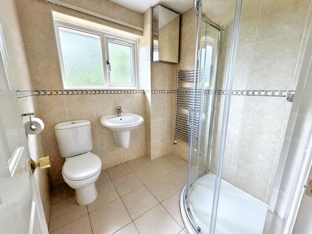 Property image 12 of 20