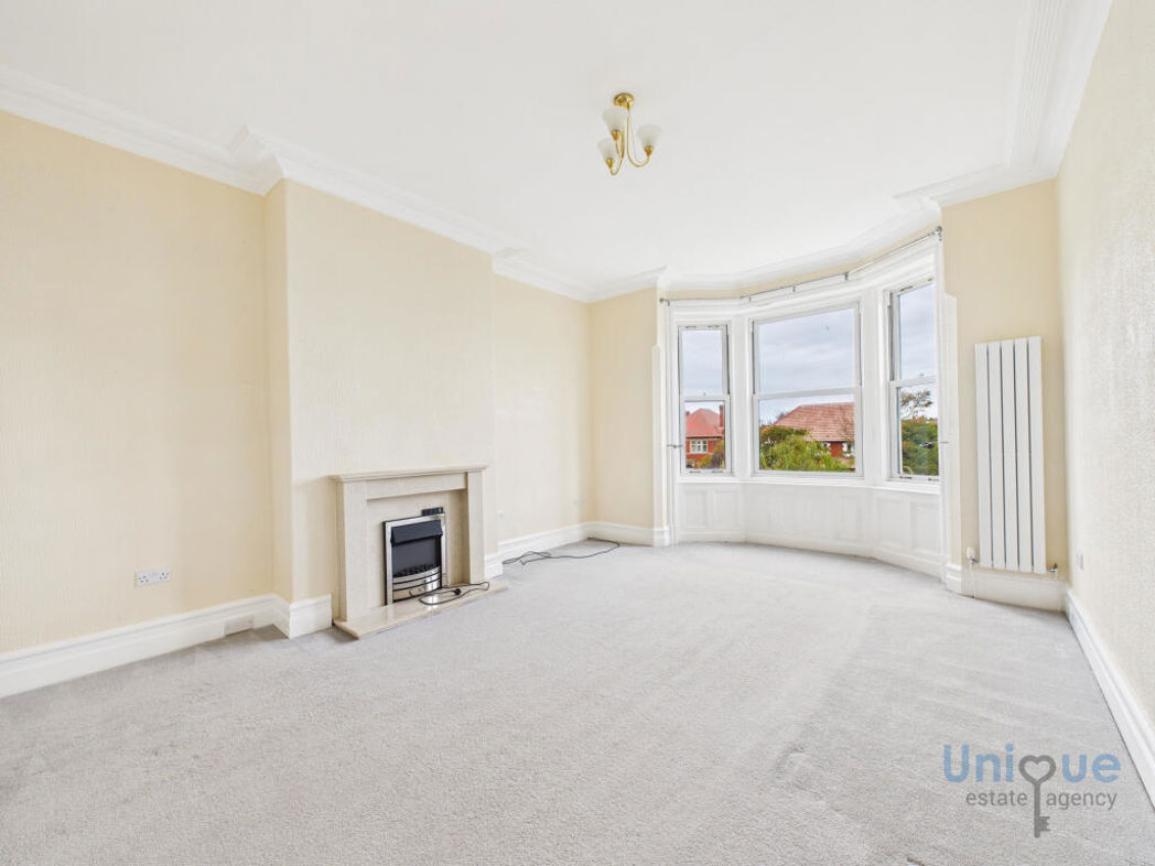 Property image 2 of 12