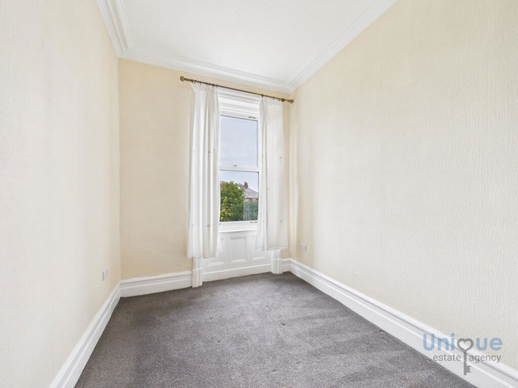 Property image 6 of 12