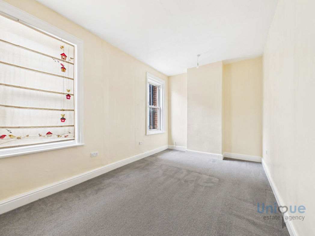 Property image 7 of 12