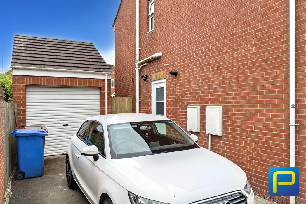 Detached Garage