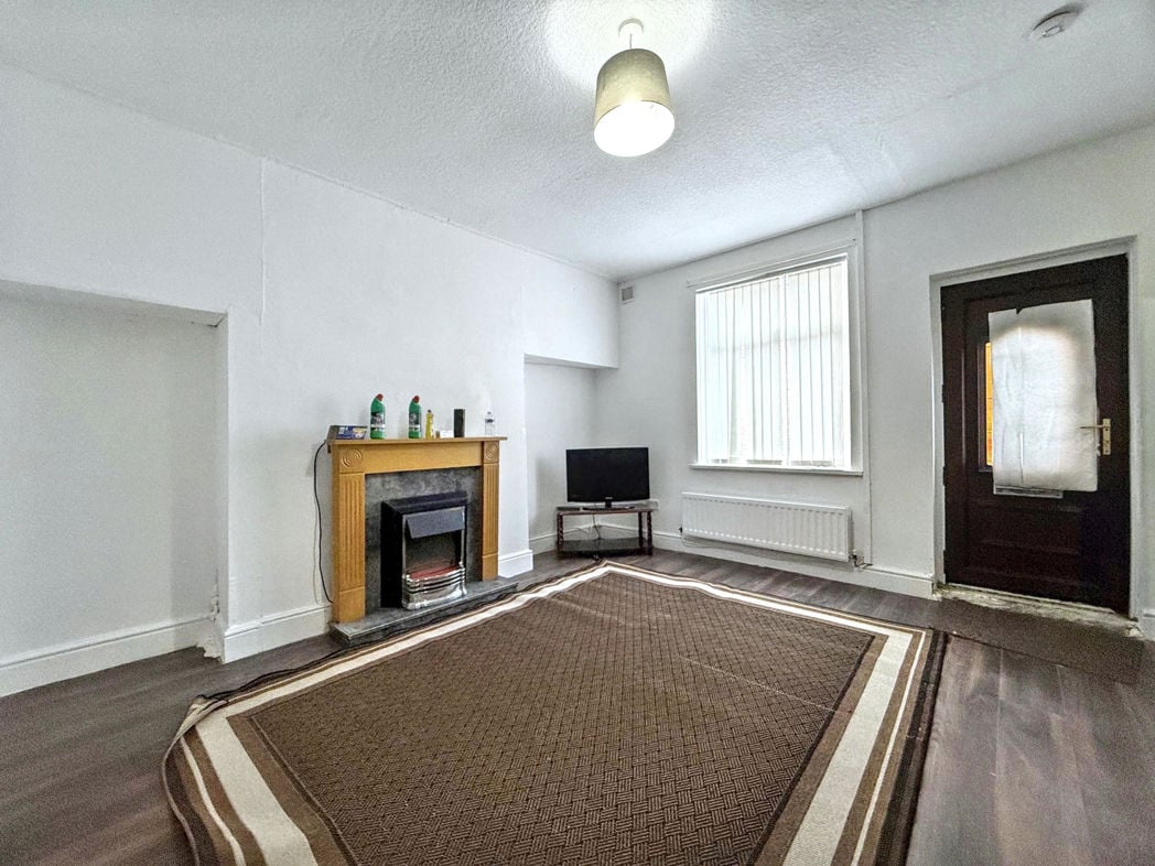 Property image 2 of 10