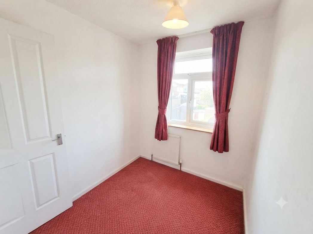 Property image 10 of 12