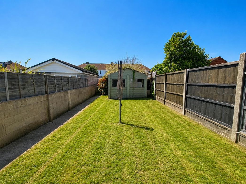 Property image 2 of 12
