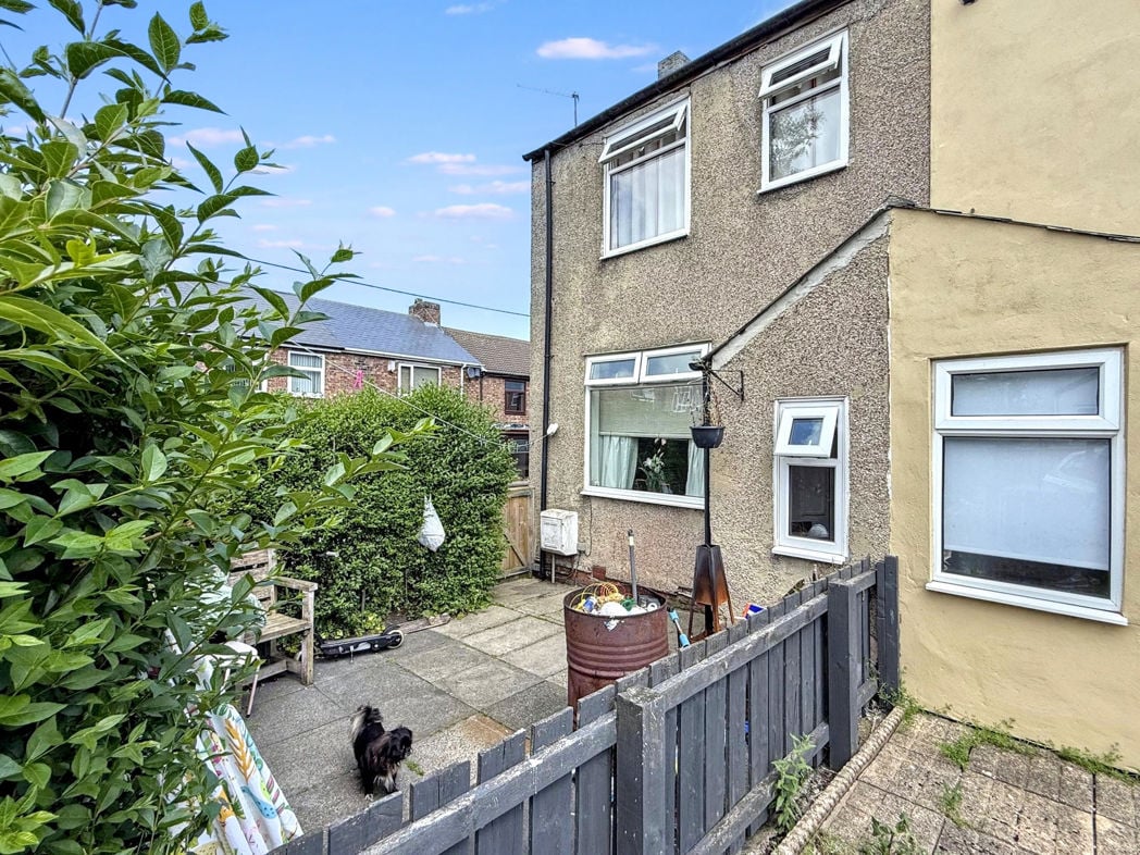 Property image 1 of 2