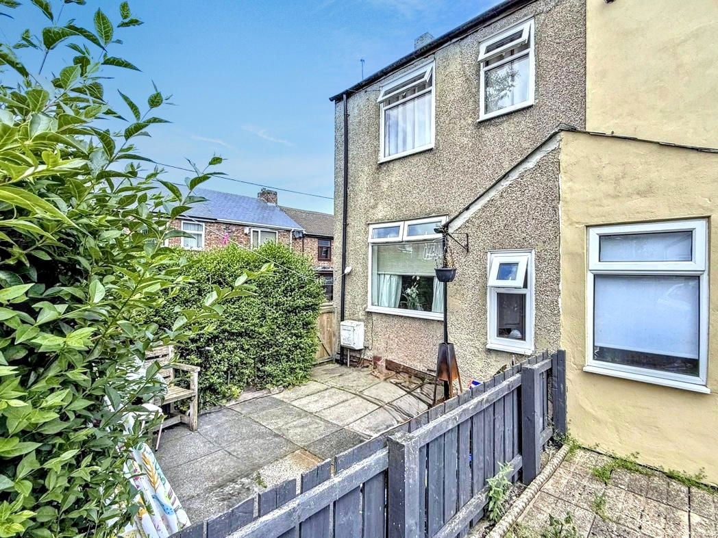 Property image 1 of 2