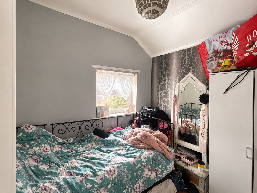 Property image 6 of 8