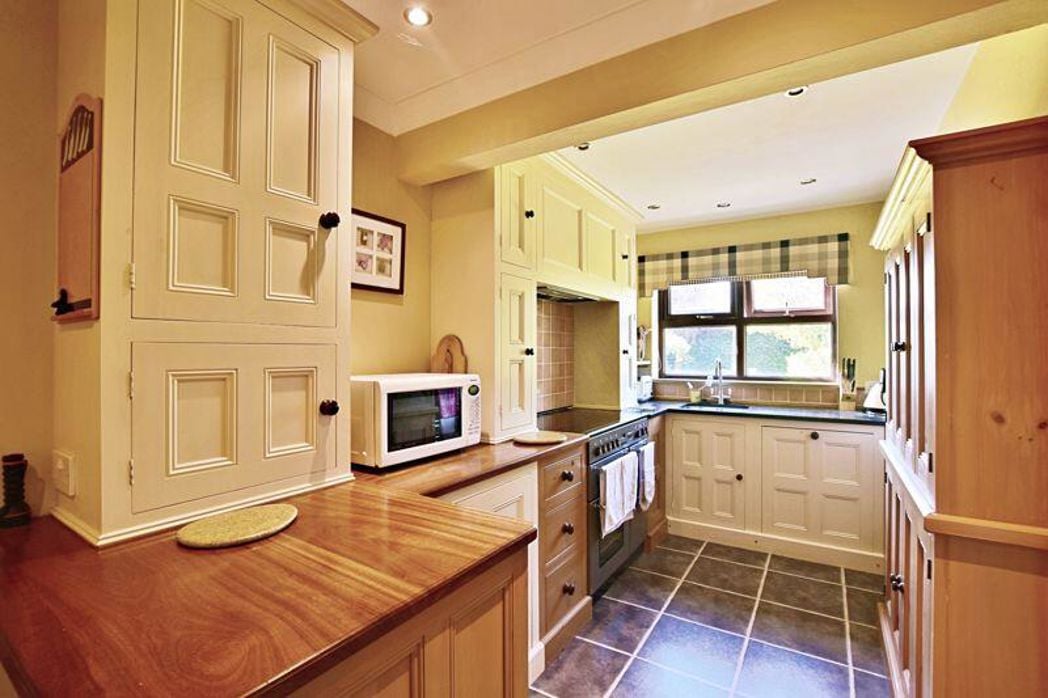 Property image 3 of 23
